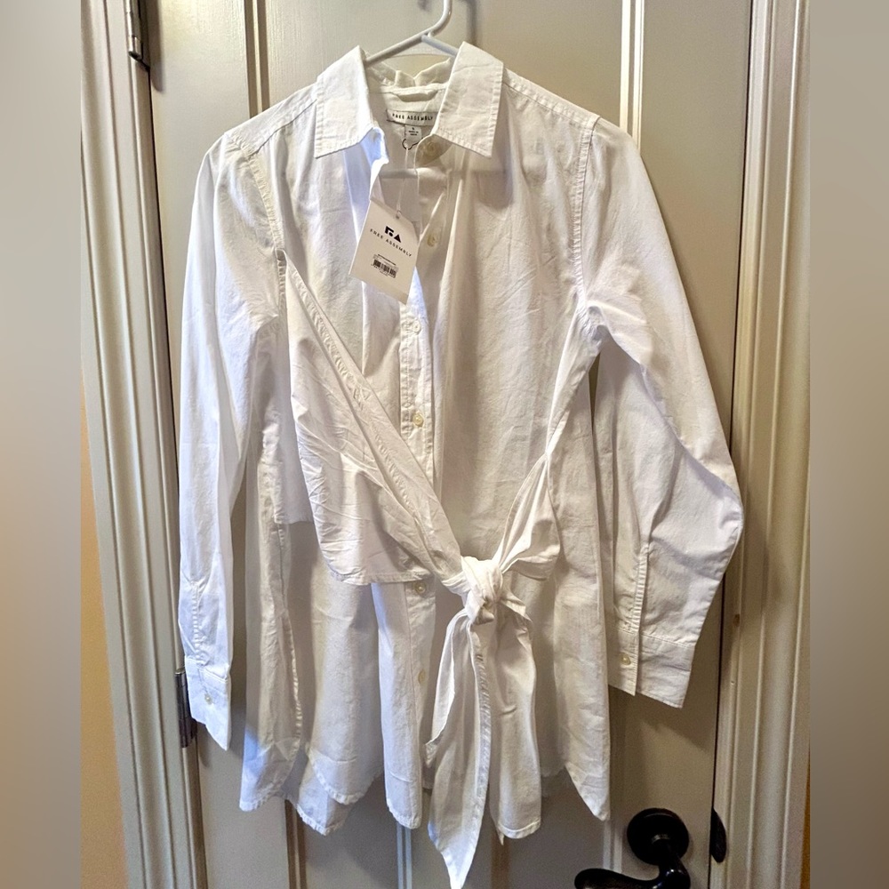 Free Assembly women’s button down tunic